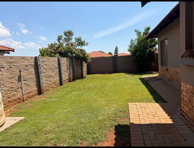 3 BEDROOM HOUSE FOR SALE IN WATERKLOOF EAST